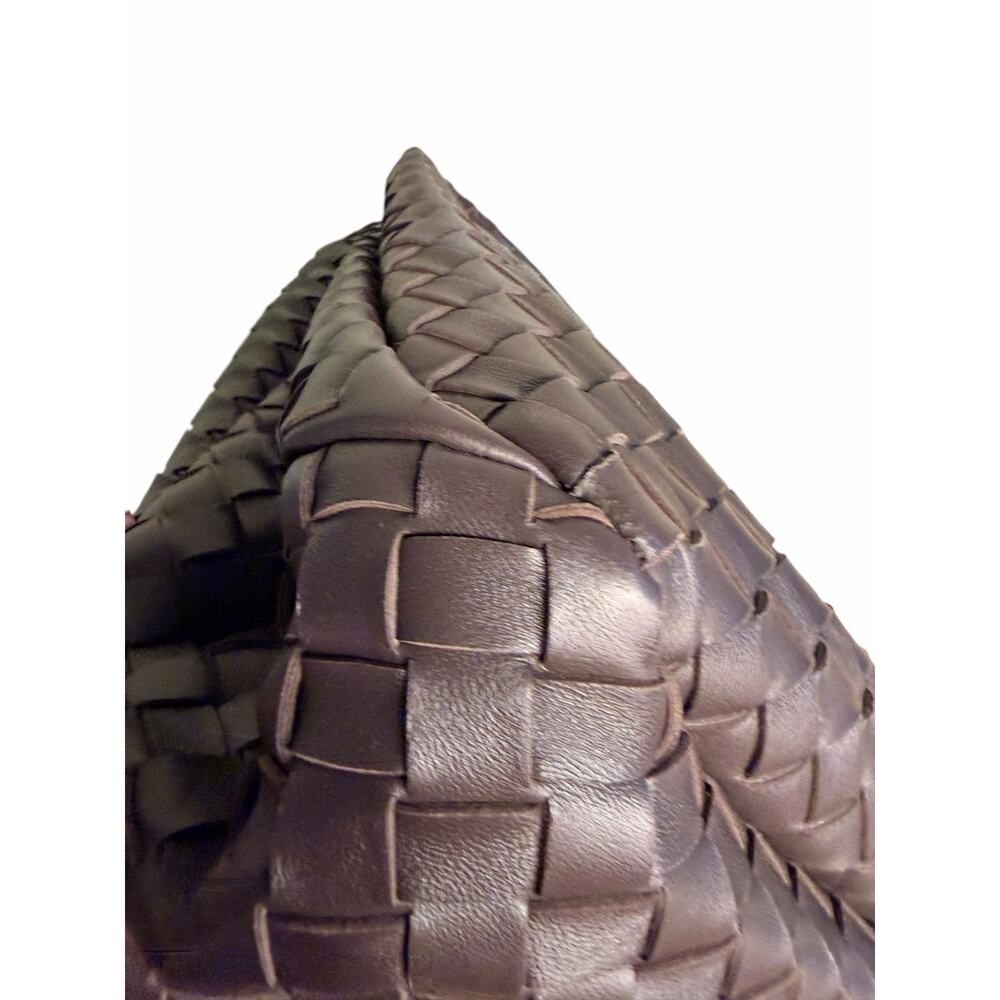 Bottega Veneta NWOT Medium Campana Intrecciato Leather Shoulder Bag in Fondant - Picture 9 of 15